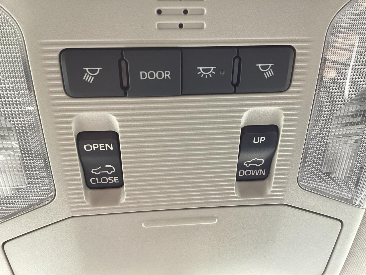 2022 Toyota RAV4 Hybrid XLE AWD Photo