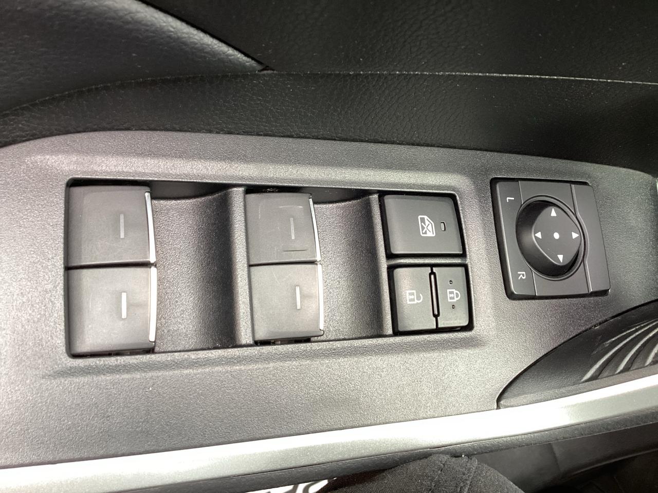 2022 Toyota RAV4 Hybrid XLE AWD Photo