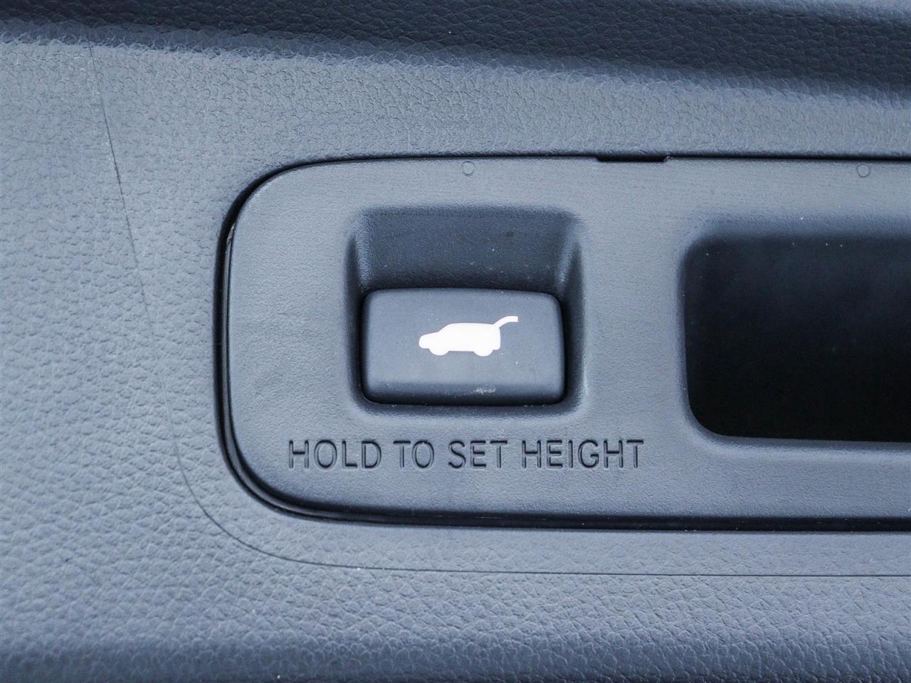 2024 Honda CR-V EX-L HYBRID AWD LEATHER Photo