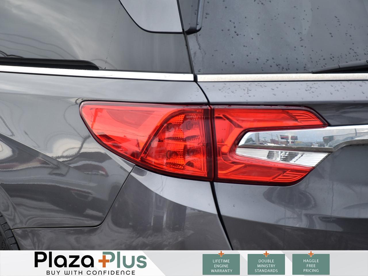 2019 Honda Odyssey Touring   Touring Comfort   Premium Feature / Photo