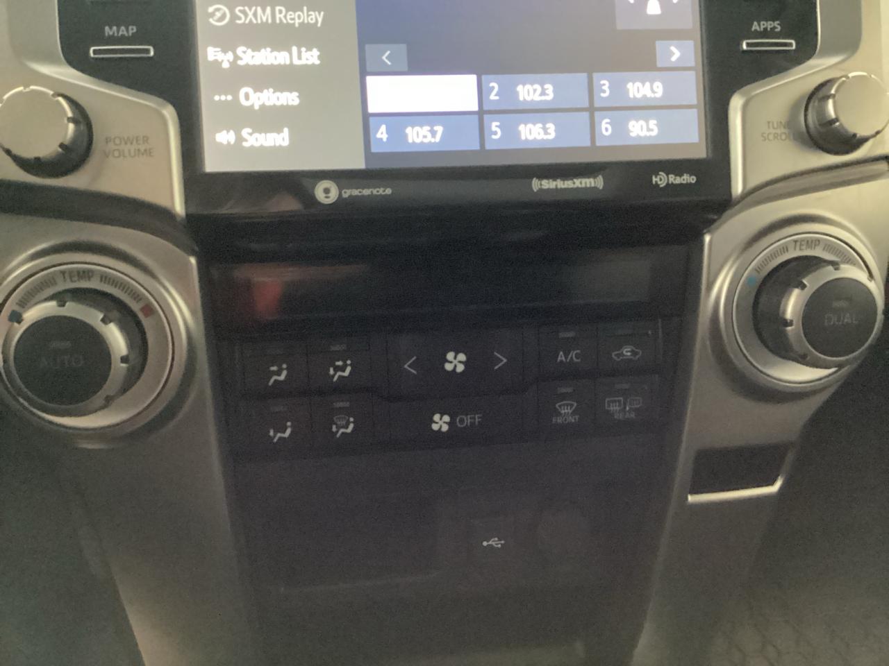 2022 Toyota 4Runner SR5 Photo