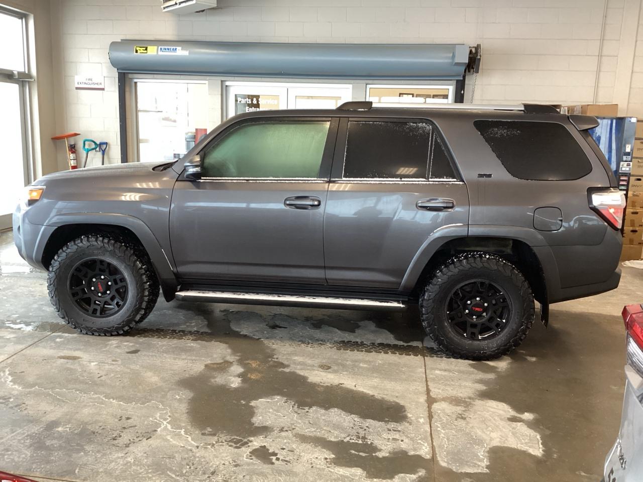2022 Toyota 4Runner SR5 Photo