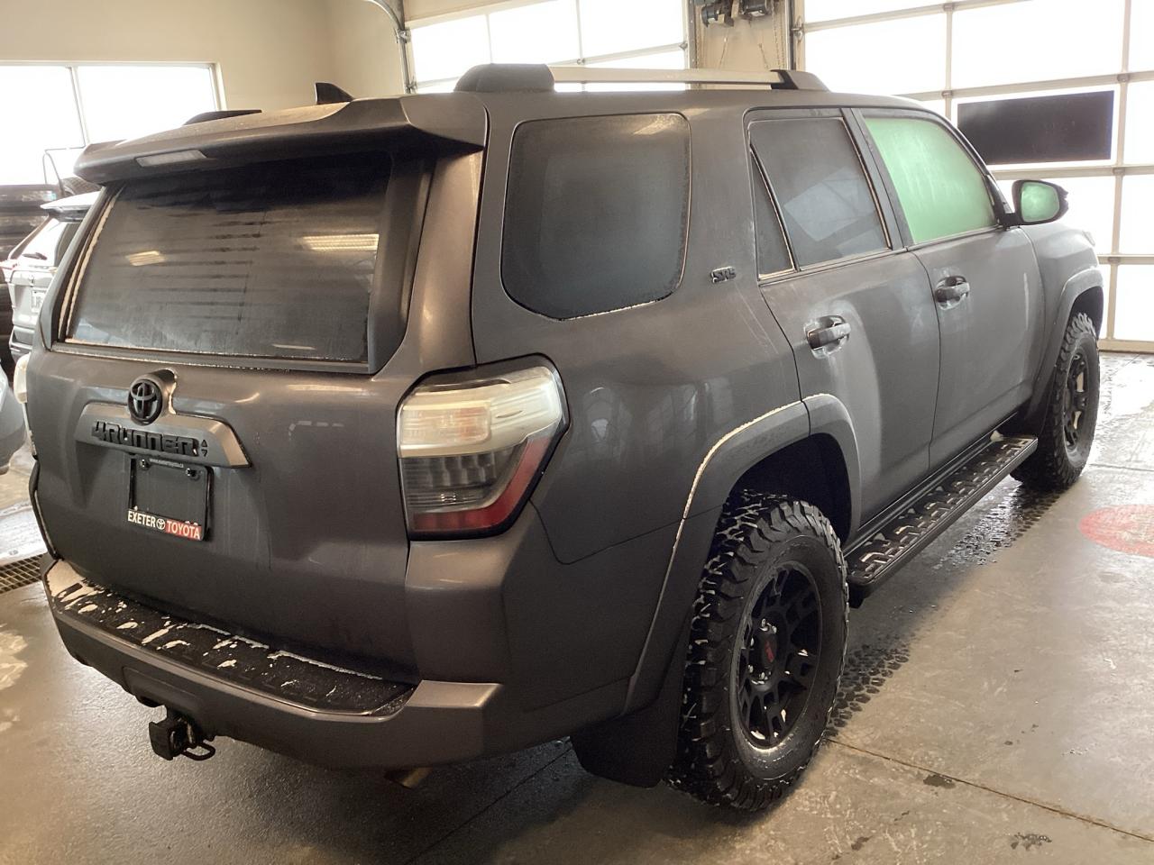 2022 Toyota 4Runner SR5 Photo