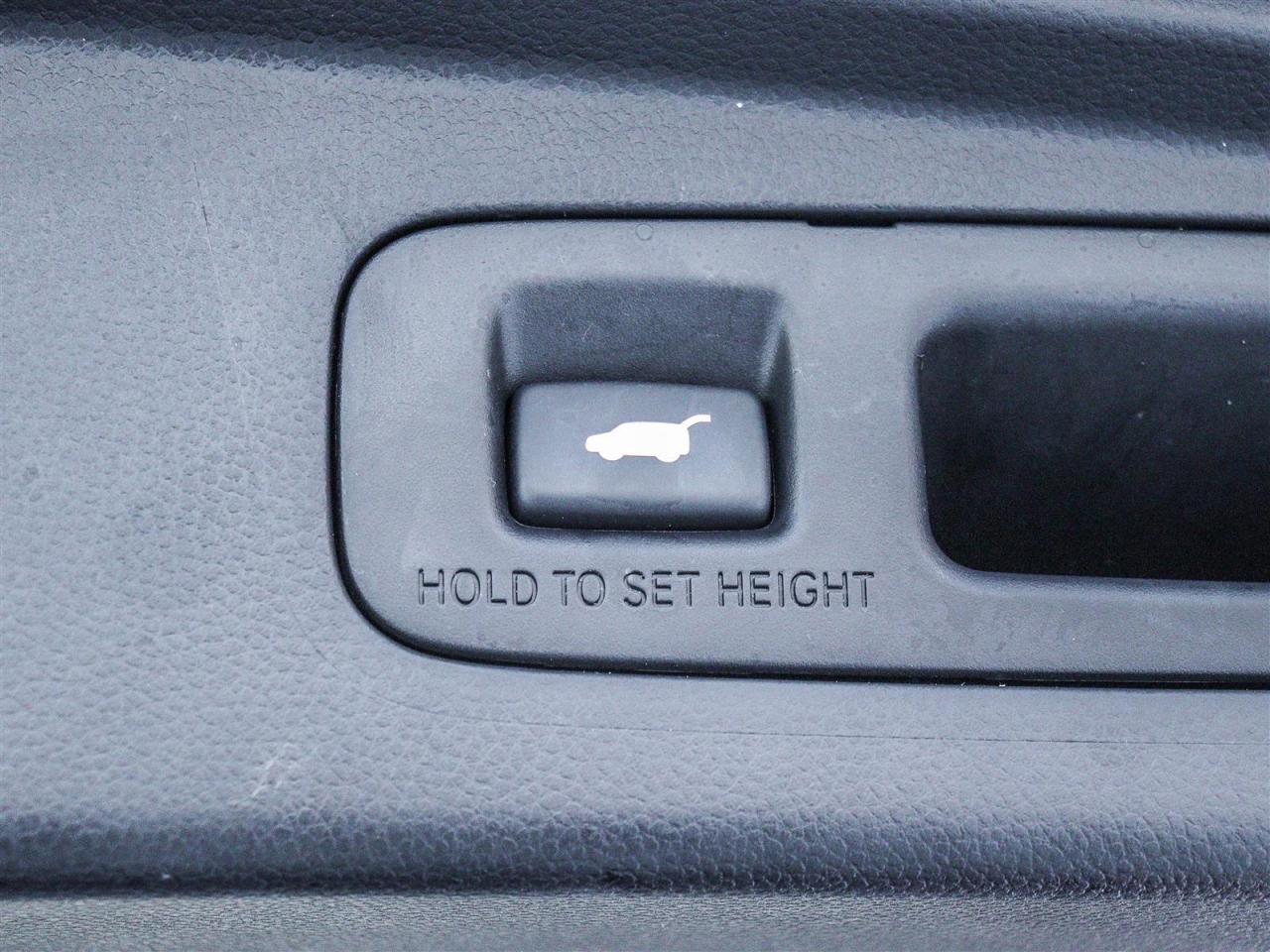 2024 Honda CR-V EX-L HYBRID AWD LEATHER Photo