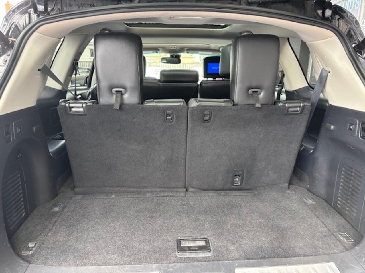 2015 Infiniti QX60 AWD, PANO ROOF, NAVIGATION, AFFORDABLE ELEGANCE!! Photo