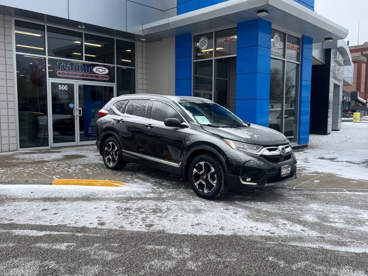 2017 Honda CR-V TOURING ALL THE TOYS NO ACCIDENTS Photo2