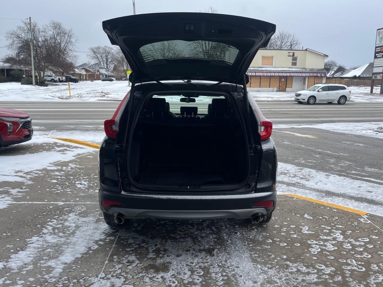 2017 Honda CR-V TOURING ALL THE TOYS NO ACCIDENTS Photo