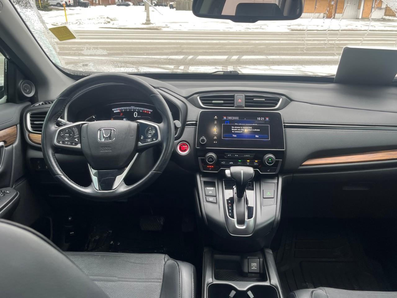 2017 Honda CR-V TOURING ALL THE TOYS NO ACCIDENTS Photo