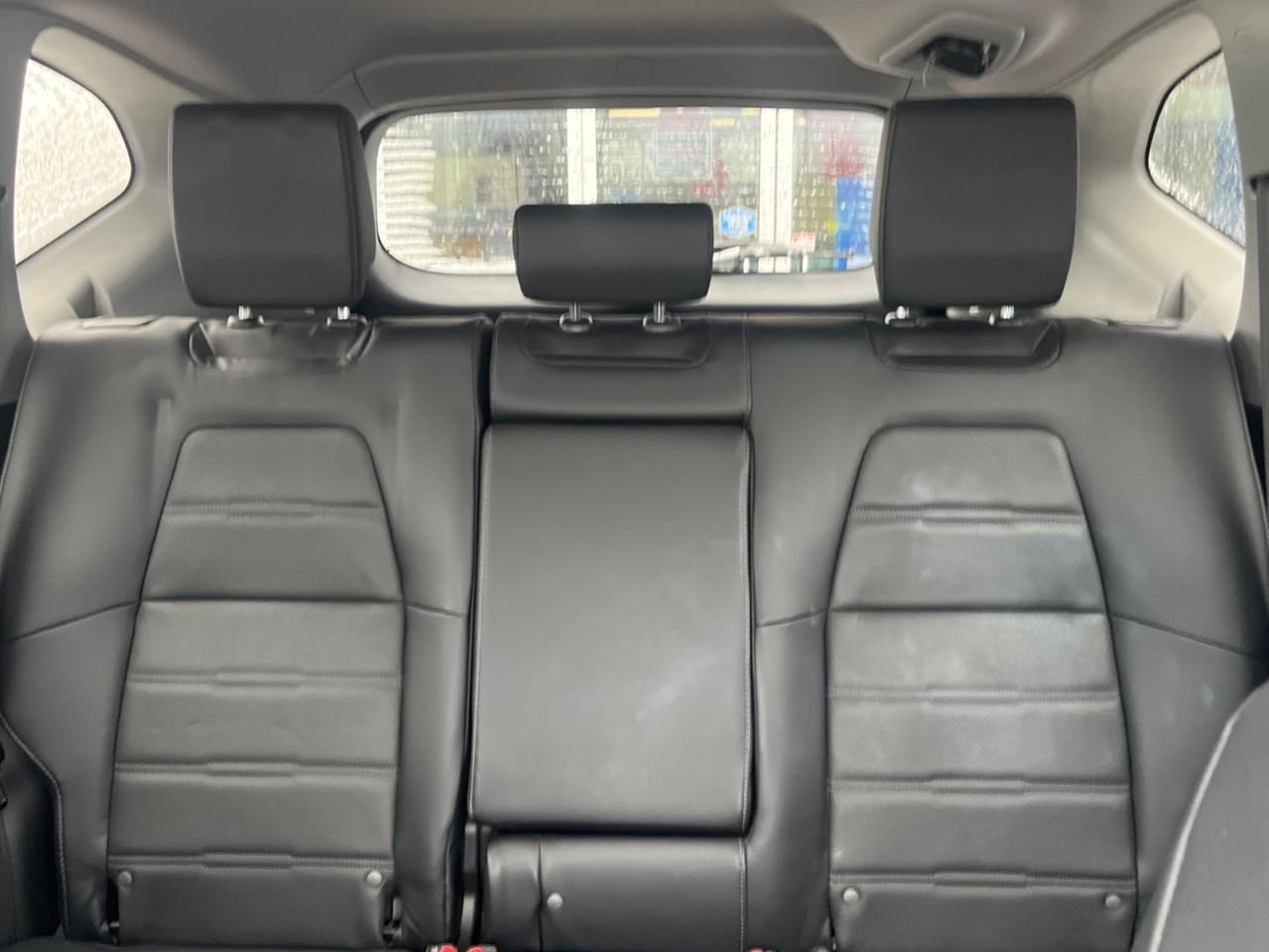 2017 Honda CR-V TOURING ALL THE TOYS NO ACCIDENTS Photo