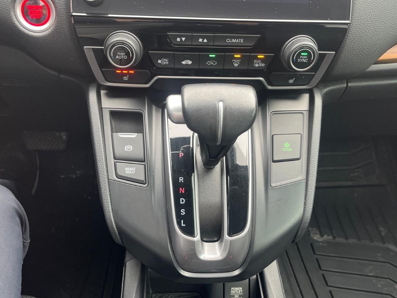 2017 Honda CR-V TOURING ALL THE TOYS NO ACCIDENTS Photo