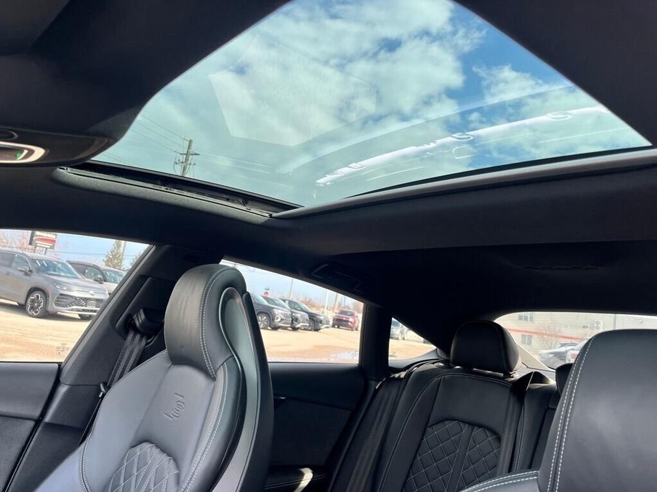 2024 Audi S5 Sportback Progressiv Navigation l Sunroof / Navigation l Sun Photo