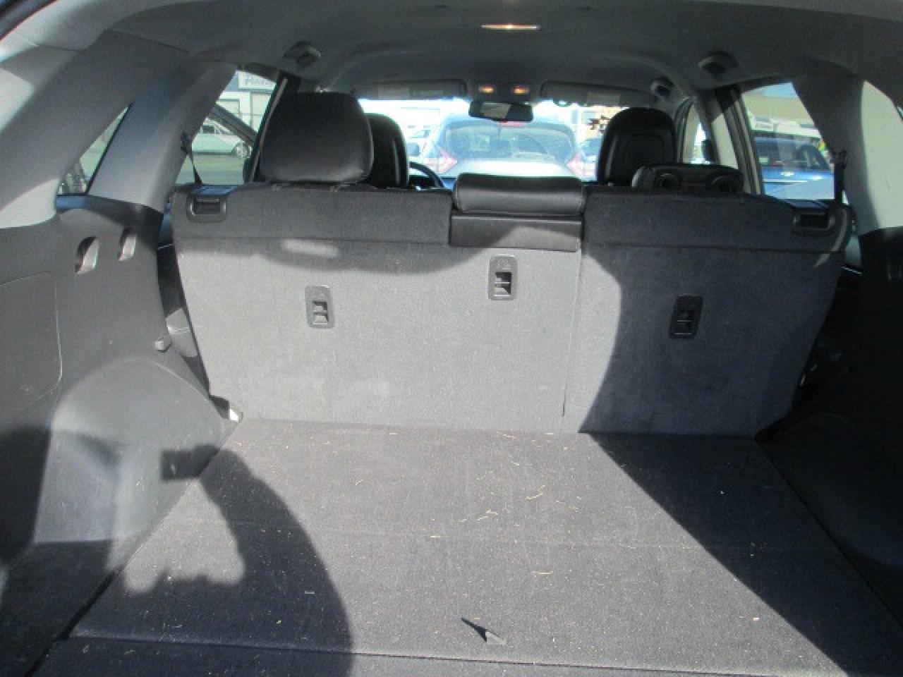 2012 Kia Sorento AWD 4dr V6 Auto EX, Leather, Heated Seats Photo