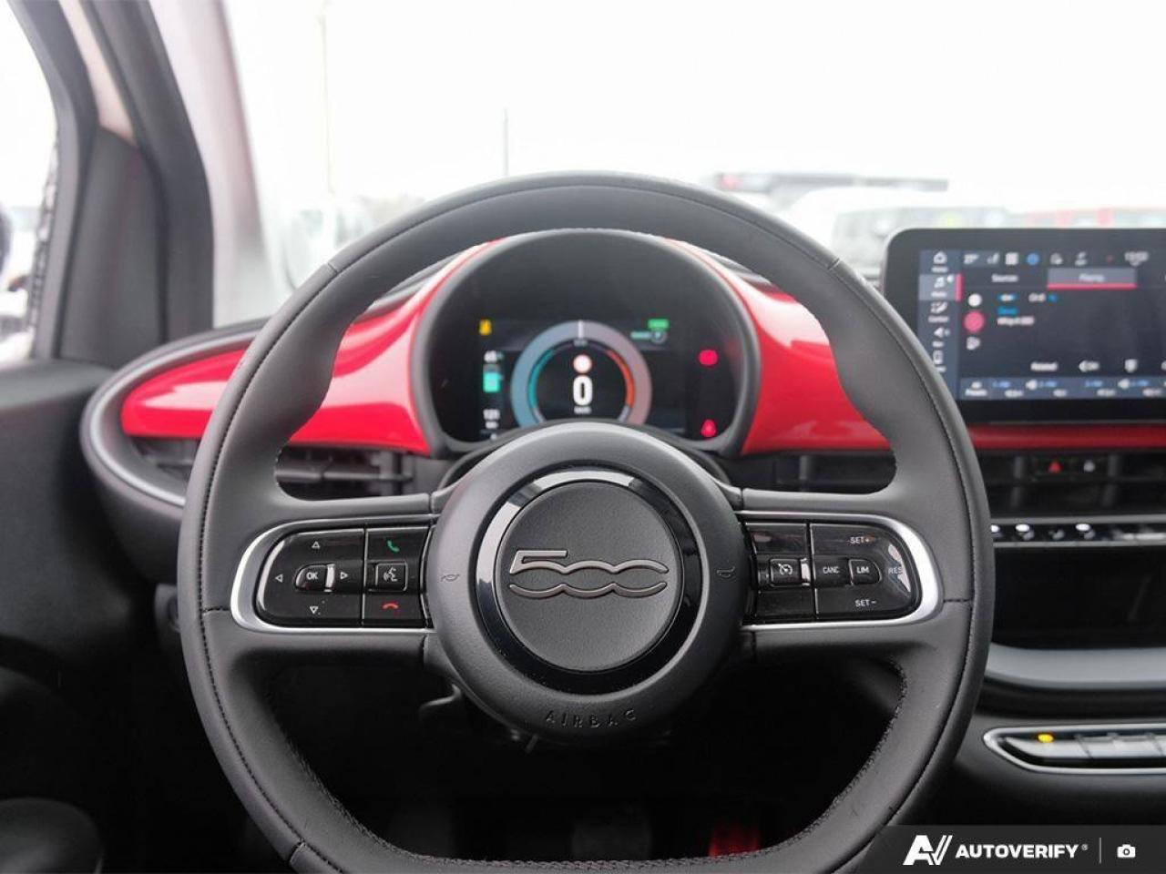 2025 Fiat 500E INSPI(RED)500E (RED), ELECTRIC, FWD, 4-PASSENGER, Photo