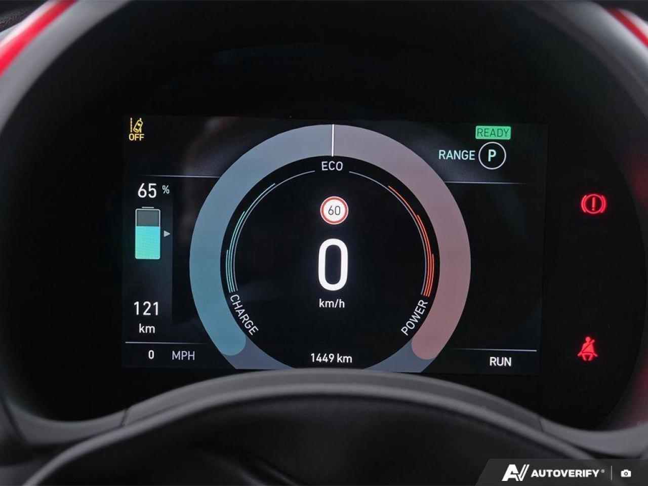 2025 Fiat 500E INSPI(RED)500E (RED), ELECTRIC, FWD, 4-PASSENGER, Photo