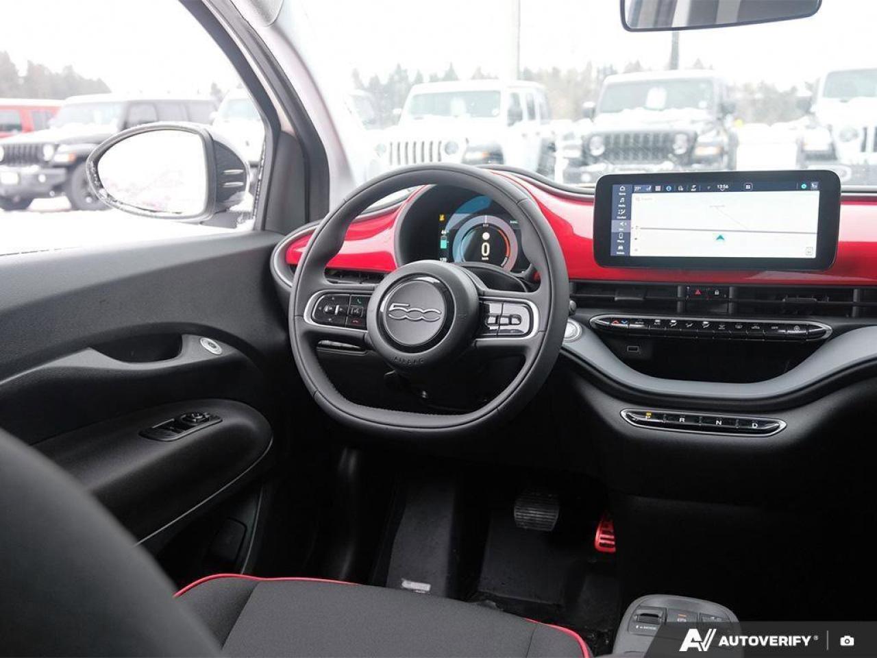 2025 Fiat 500E INSPI(RED)500E (RED), ELECTRIC, FWD, 4-PASSENGER, Photo