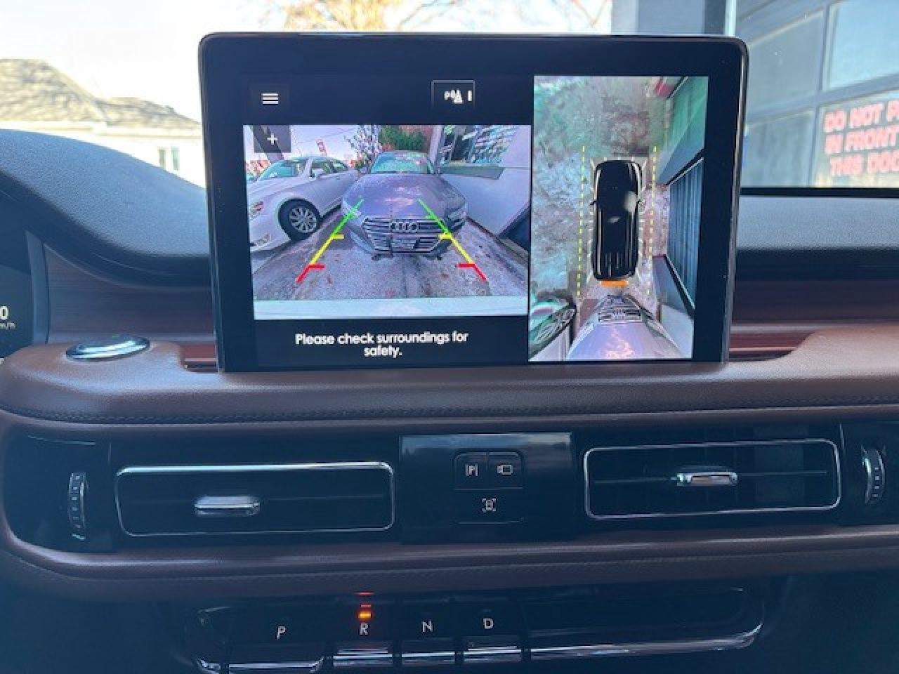 2022 Lincoln Aviator Reserve AWD, ACCIDENT FREE, NEW TIRES, ONE OWNER!! Photo