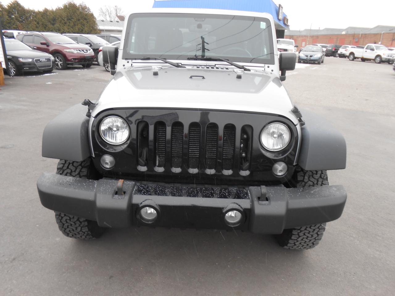 2017 Jeep WRANGLER UNLIMITED 4WD 4dr Willys Wheeler CERTIFIED PRICE Photo