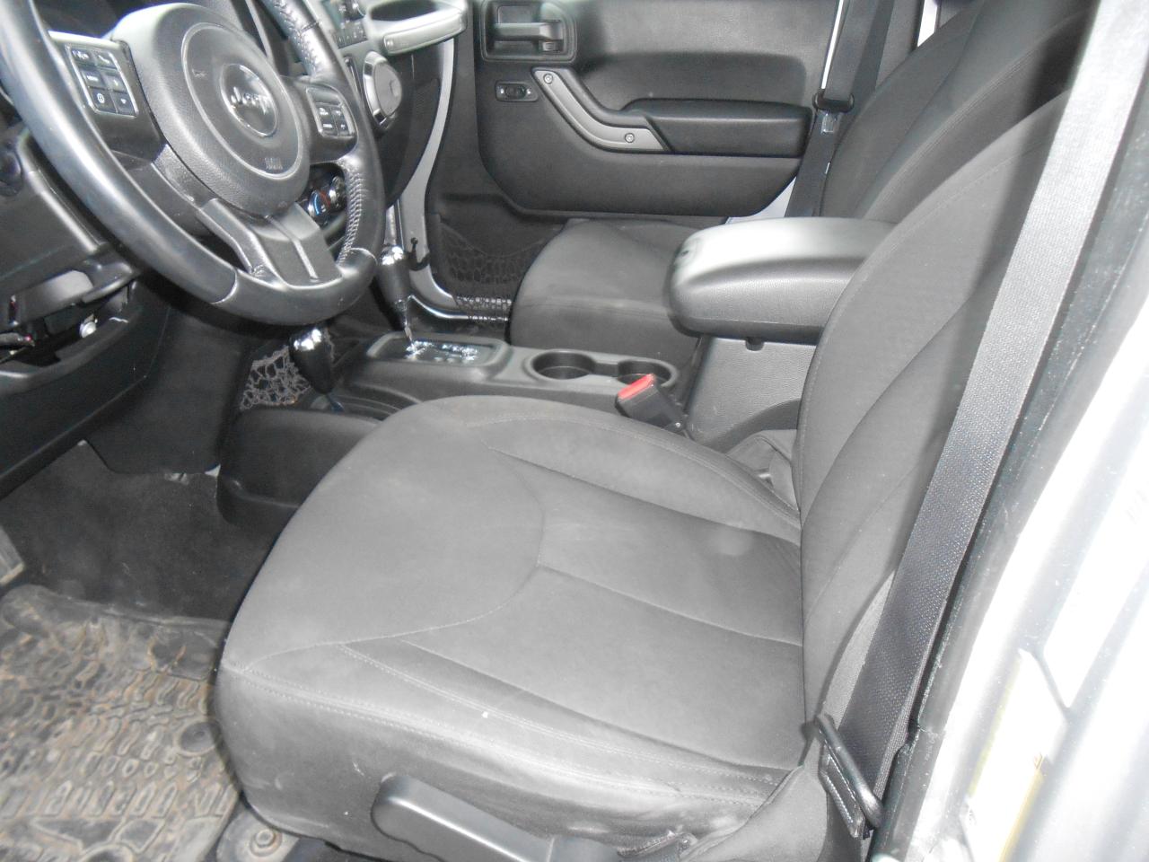 2017 Jeep WRANGLER UNLIMITED 4WD 4dr Willys Wheeler CERTIFIED PRICE Photo