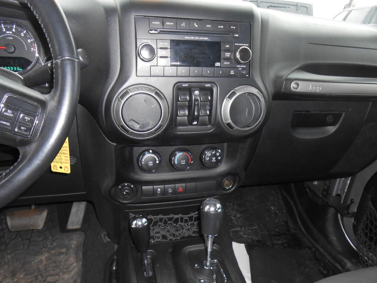 2017 Jeep WRANGLER UNLIMITED 4WD 4dr Willys Wheeler CERTIFIED PRICE Photo