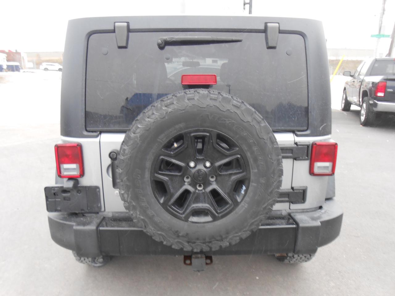 2017 Jeep WRANGLER UNLIMITED 4WD 4dr Willys Wheeler CERTIFIED PRICE Photo