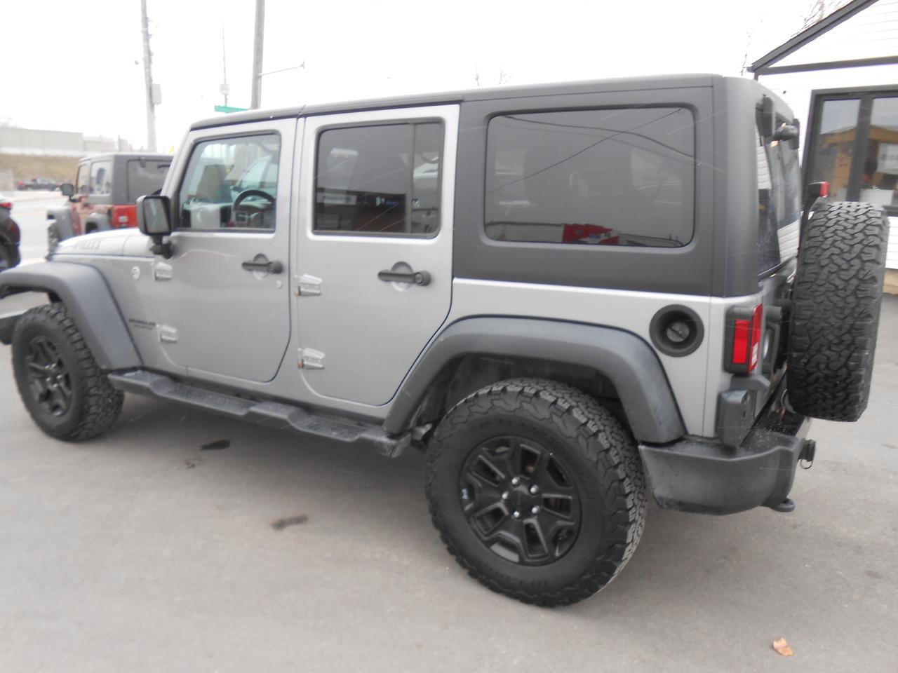 2017 Jeep WRANGLER UNLIMITED 4WD 4dr Willys Wheeler CERTIFIED PRICE Photo