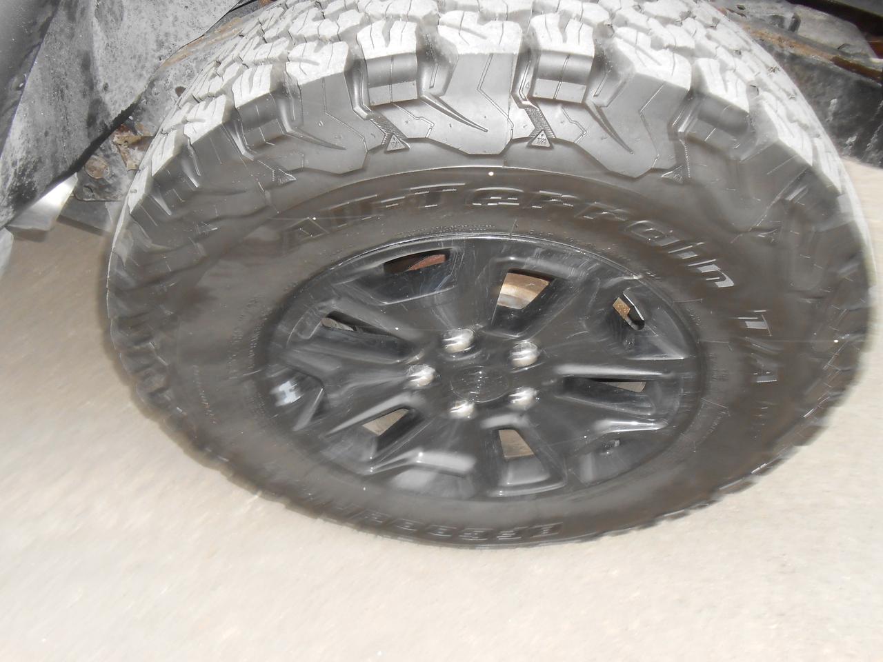 2017 Jeep WRANGLER UNLIMITED 4WD 4dr Willys Wheeler CERTIFIED PRICE Photo