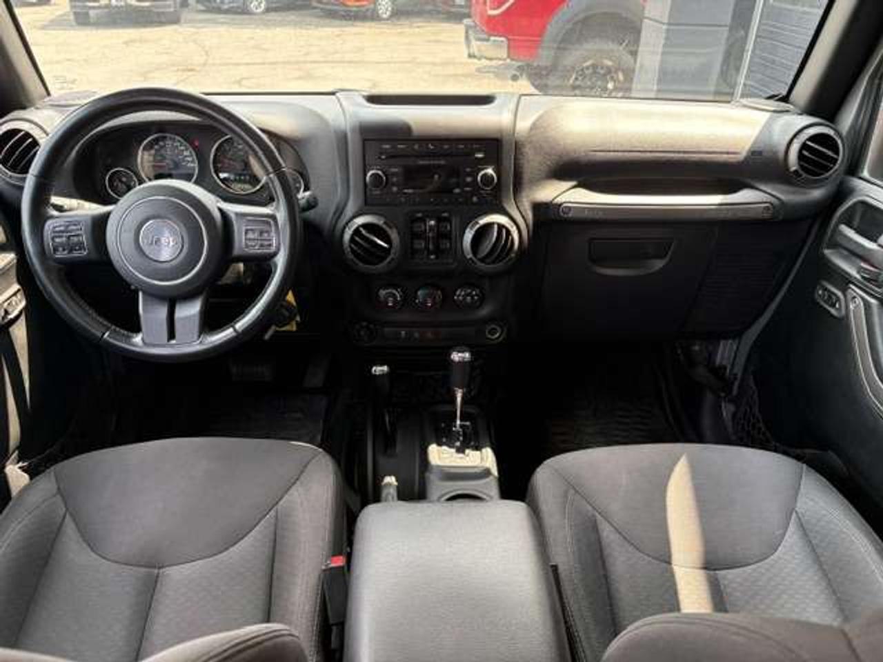 2017 Jeep Wrangler 4WD, WILLYS EDITION, GREAT CONDITION!! Photo
