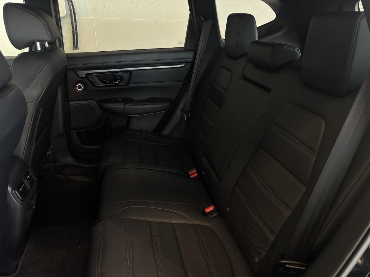 2022 Honda CR-V BLACK EDITION   ONE OWNER   NAVI   LEATHER   AWD! Photo