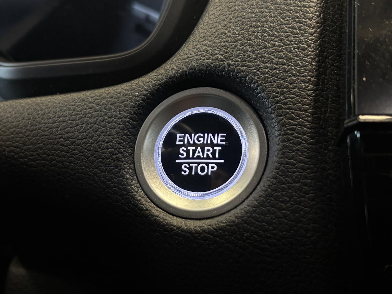 2022 Honda CR-V BLACK EDITION   ONE OWNER   NAVI   LEATHER   AWD! Photo