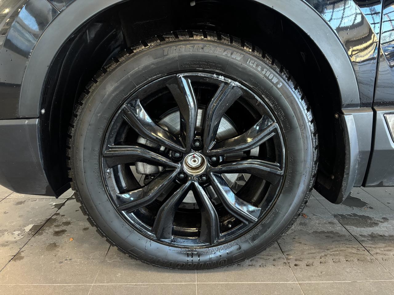 2022 Honda CR-V BLACK EDITION   ONE OWNER   NAVI   LEATHER   AWD! Photo