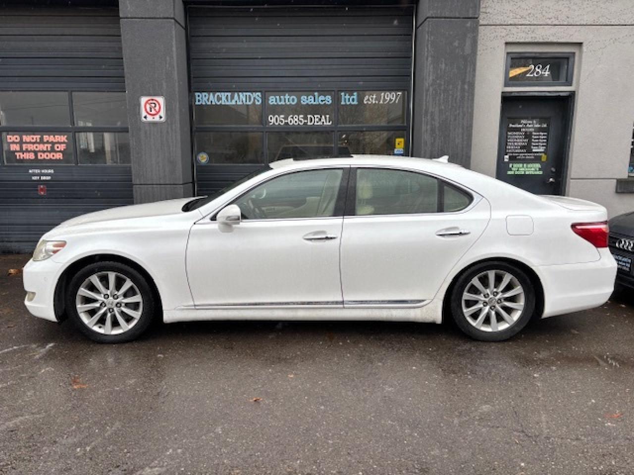 2012 Lexus LS 460 AWD SWB, STUNNING CONDITION, ELEGANCE GALORE!! Photo