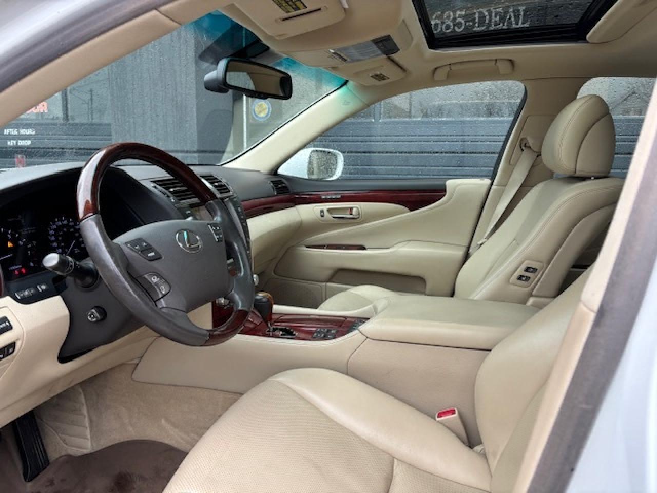 2012 Lexus LS 460 AWD SWB, STUNNING CONDITION, ELEGANCE GALORE!! Photo