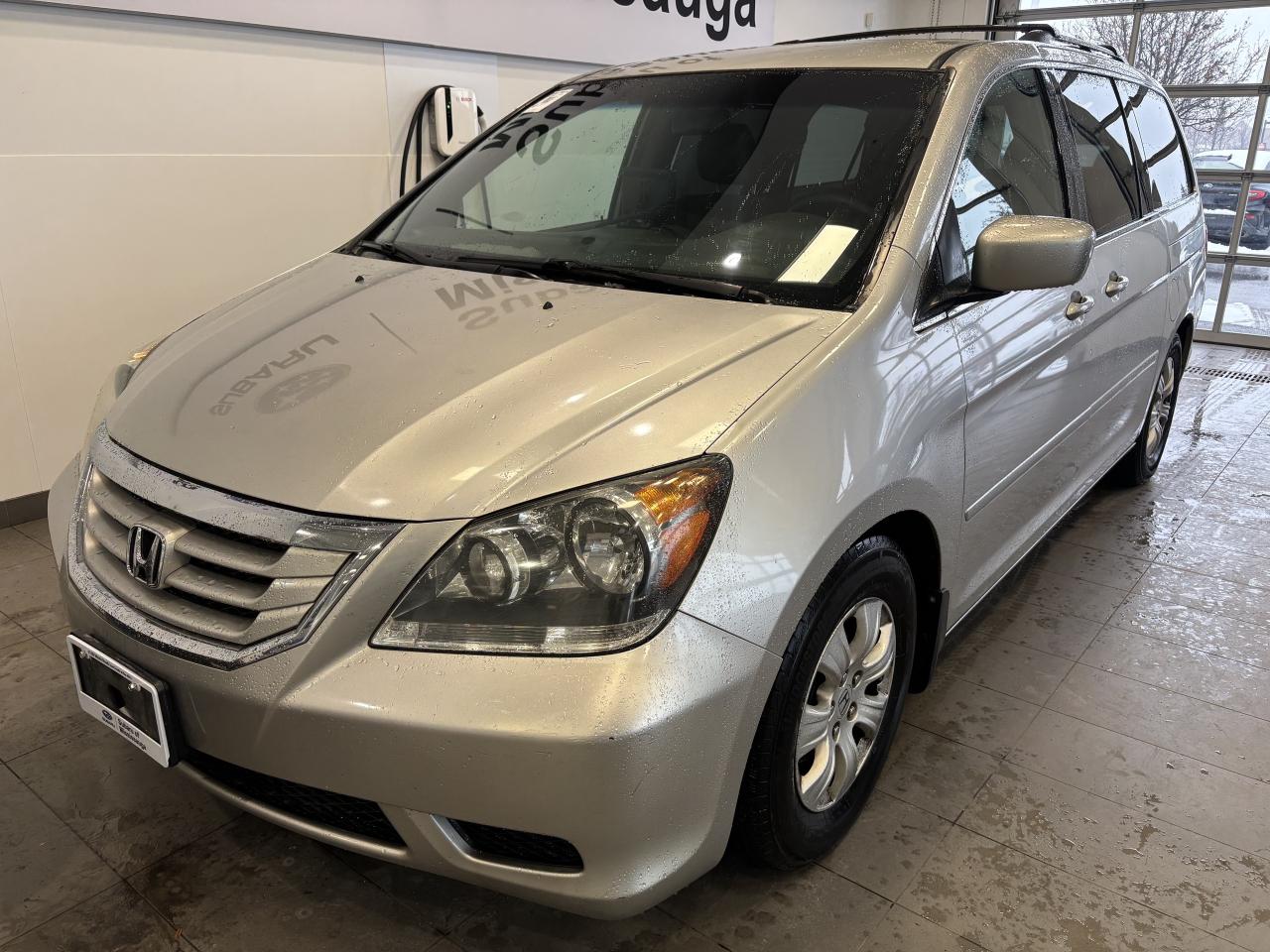 2009 Honda Odyssey EX  2 SETS OF TIRES/RIMS   SOLD ASIS  CLEAN CARFAX Photo2