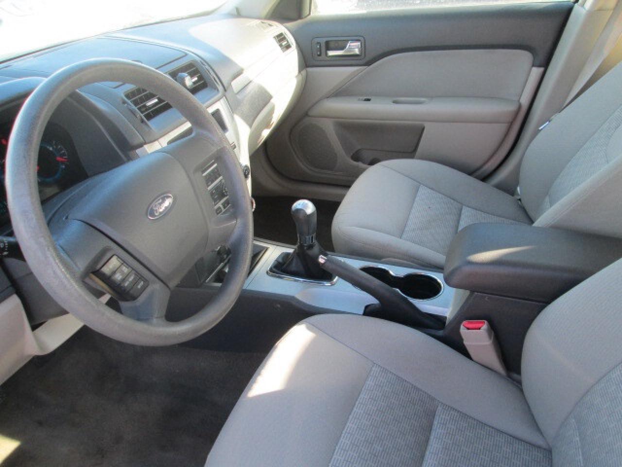 2011 Ford Fusion 4dr Sdn I4 S FWD, Local Trade In, Power Group Photo4