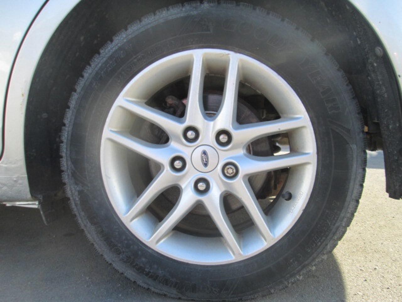 2011 Ford Fusion 4dr Sdn I4 S FWD, Local Trade In, Power Group Photo3