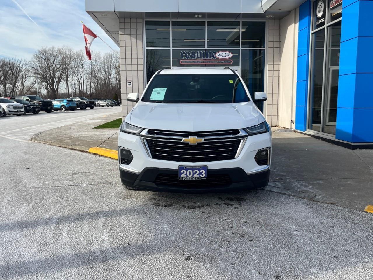 2023 Chevrolet Traverse Cloth w/1LT SPECIAL CPO RATE 3.99% OAC Photo