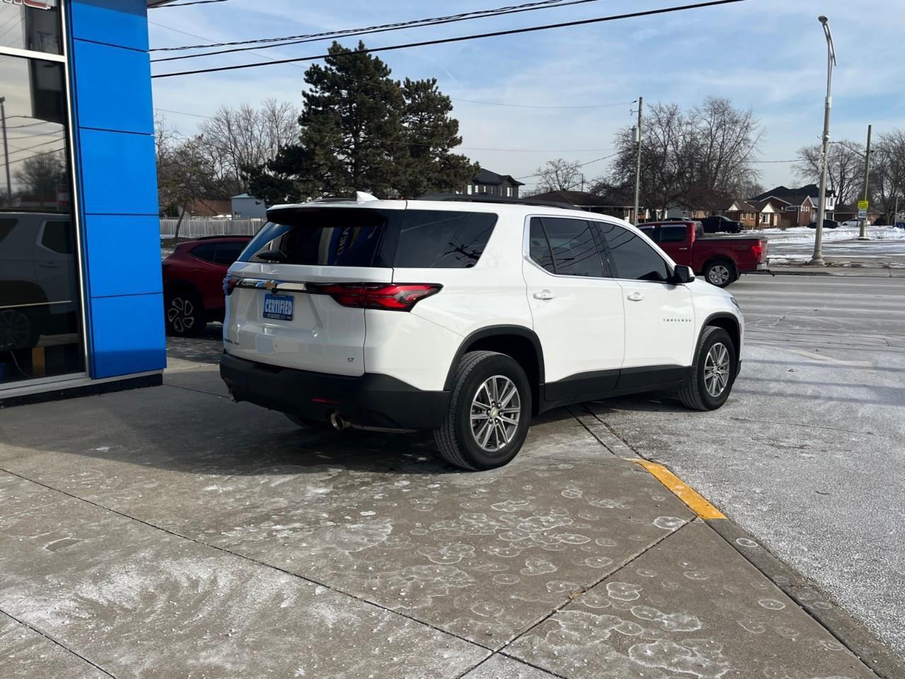 2023 Chevrolet Traverse Cloth w/1LT SPECIAL CPO RATE 3.99% OAC Photo