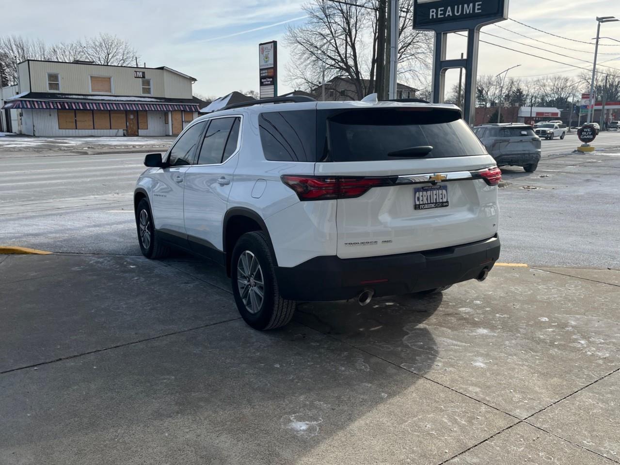 2023 Chevrolet Traverse Cloth w/1LT SPECIAL CPO RATE 3.99% OAC Photo