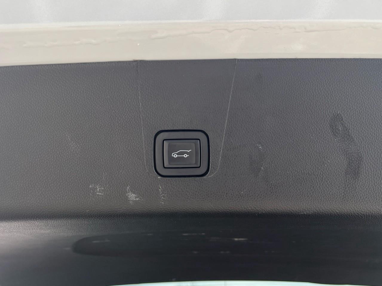 2023 Chevrolet Traverse Cloth w/1LT SPECIAL CPO RATE 3.99% OAC Photo