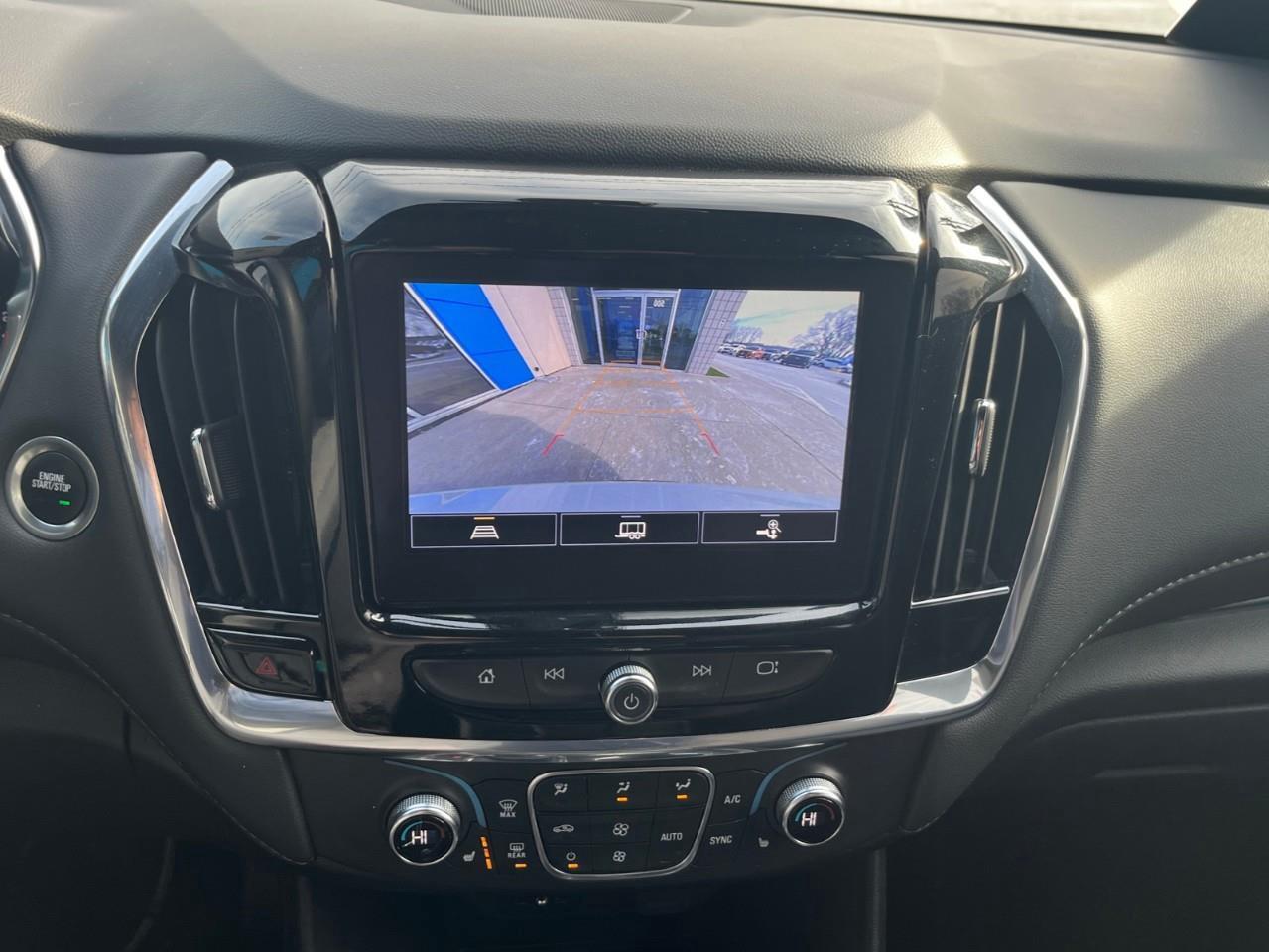 2023 Chevrolet Traverse Cloth w/1LT SPECIAL CPO RATE 3.99% OAC Photo