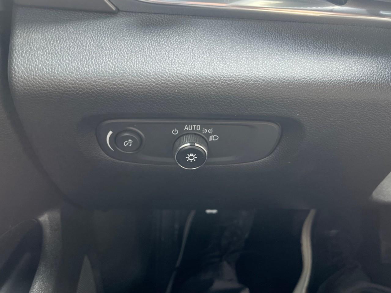 2023 Chevrolet Traverse Cloth w/1LT SPECIAL CPO RATE 3.99% OAC Photo