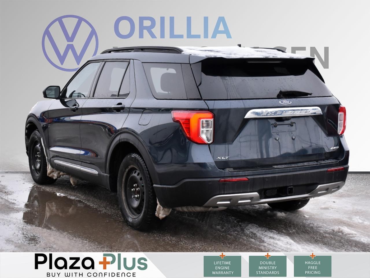 2023 Ford Explorer XLT One Owner l Clean Carfax l 3rd Row Seats / Photo