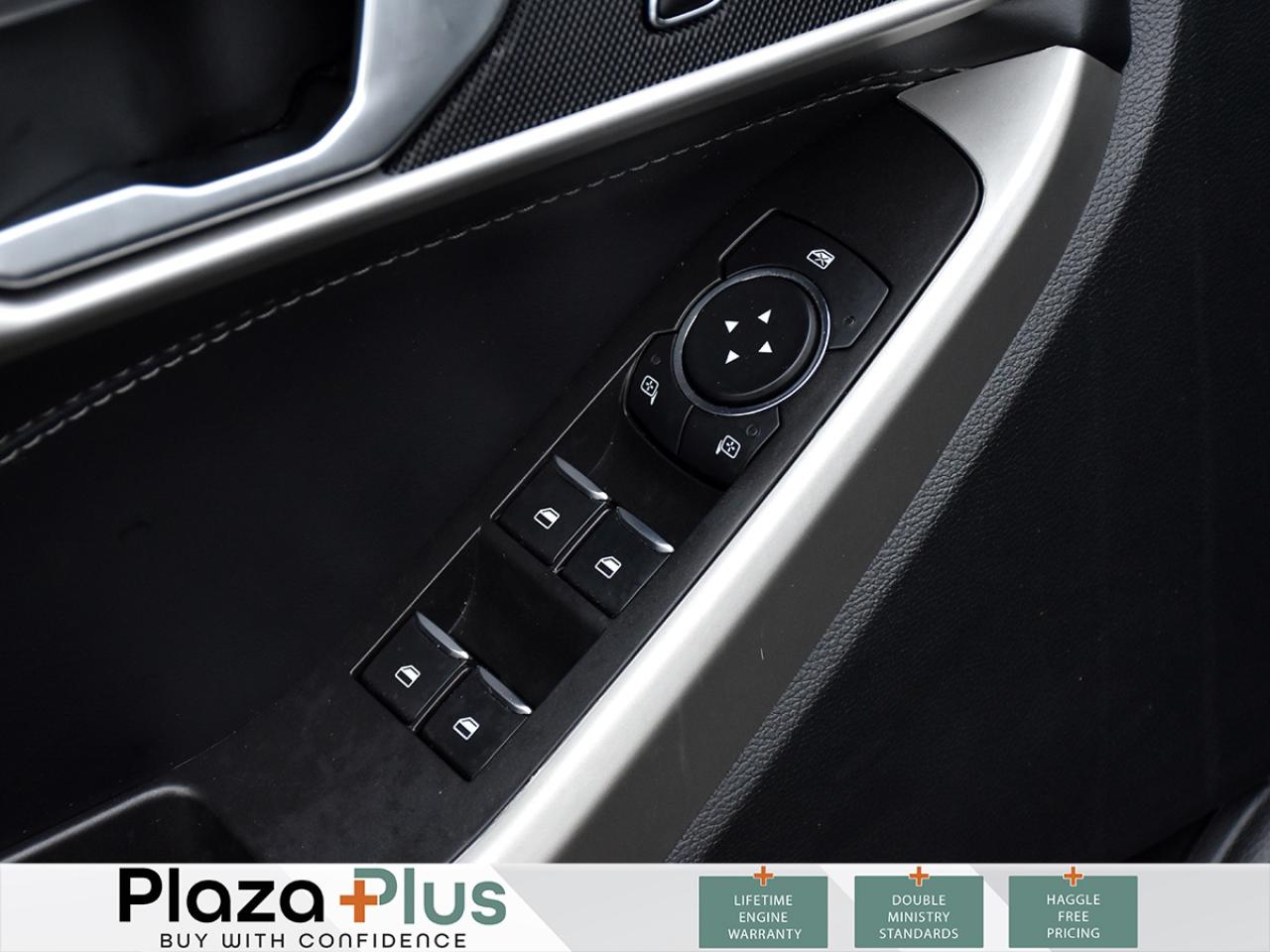 2023 Ford Explorer XLT One Owner l Clean Carfax l 3rd Row Seats / Photo