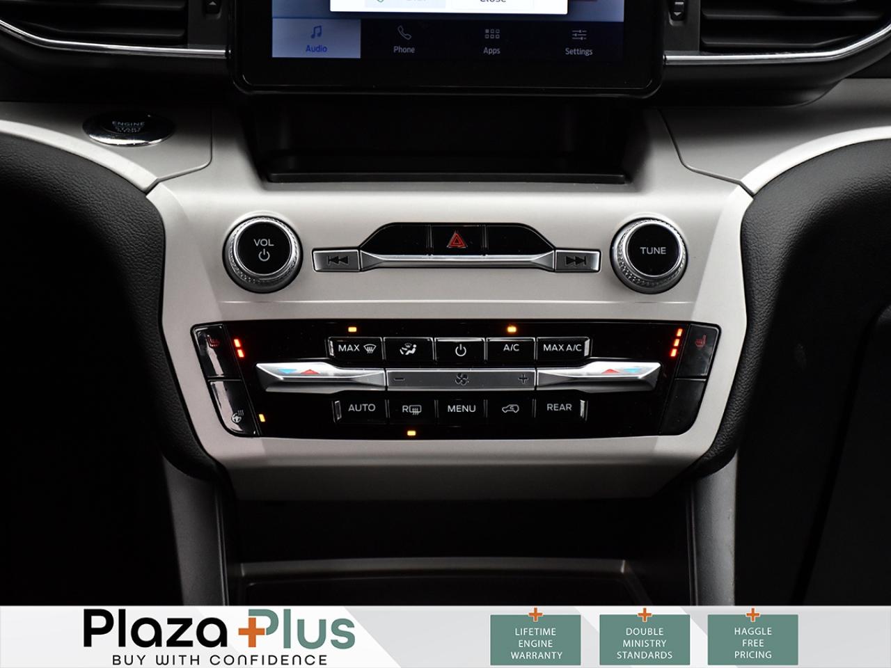 2023 Ford Explorer XLT One Owner l Clean Carfax l 3rd Row Seats / Photo