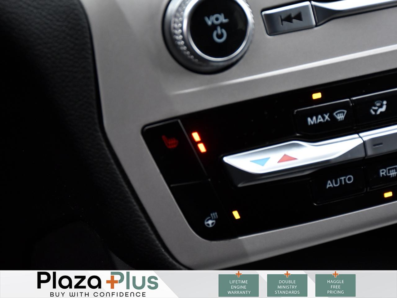 2023 Ford Explorer XLT One Owner l Clean Carfax l 3rd Row Seats / Photo