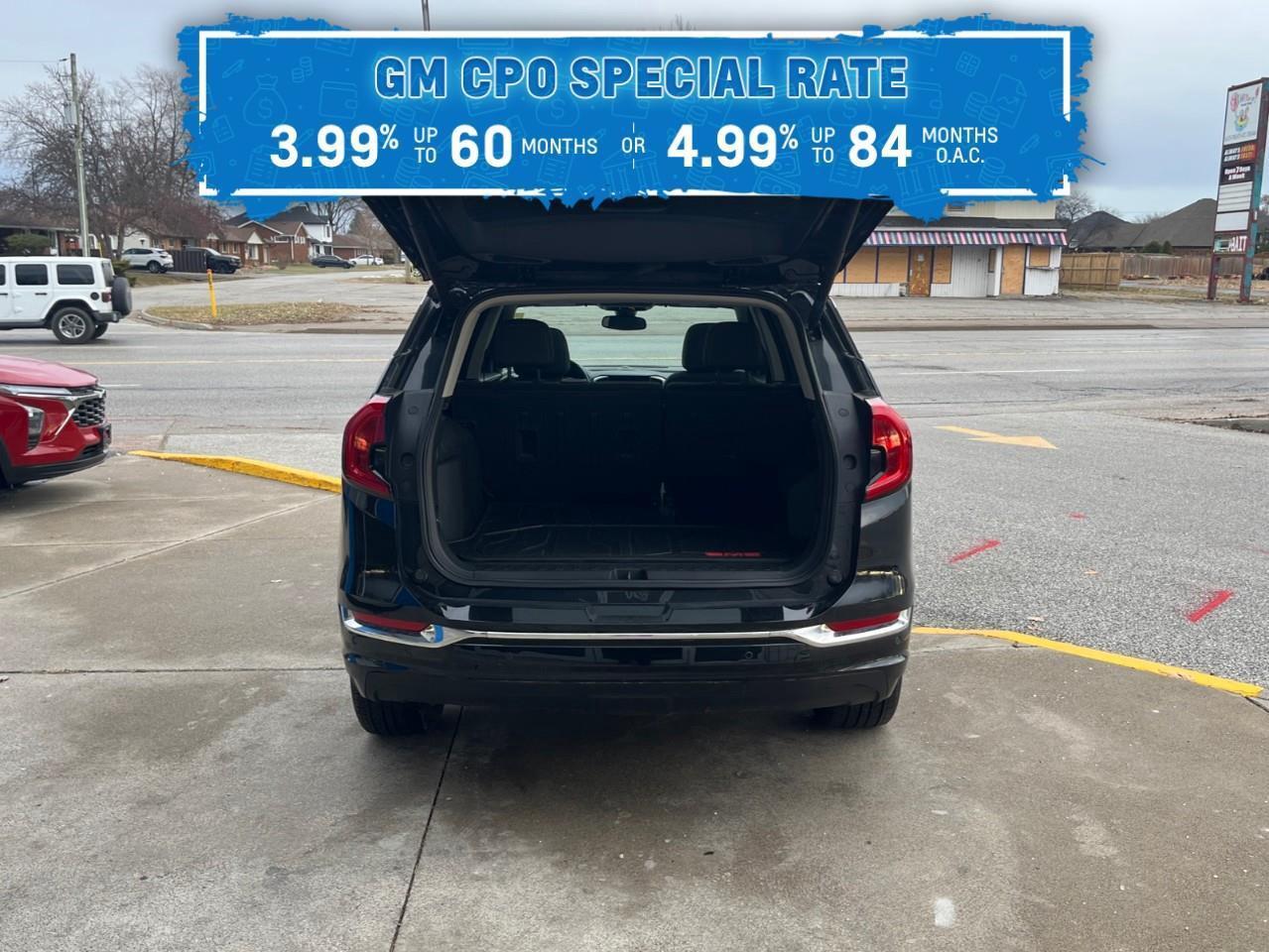 2024 GMC Terrain DENALI ONE OWNER WINTER AND SUMMER TIRES Photo