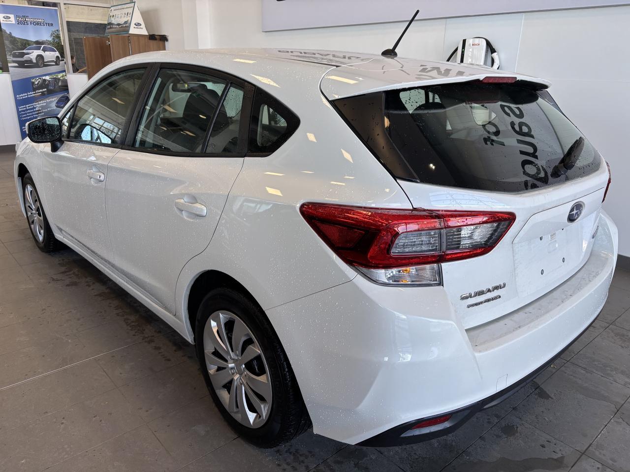 2022 Subaru Impreza CONVENIENCE   CLEAN CARFAX  APPLE CARPLAY BACK CAM Photo