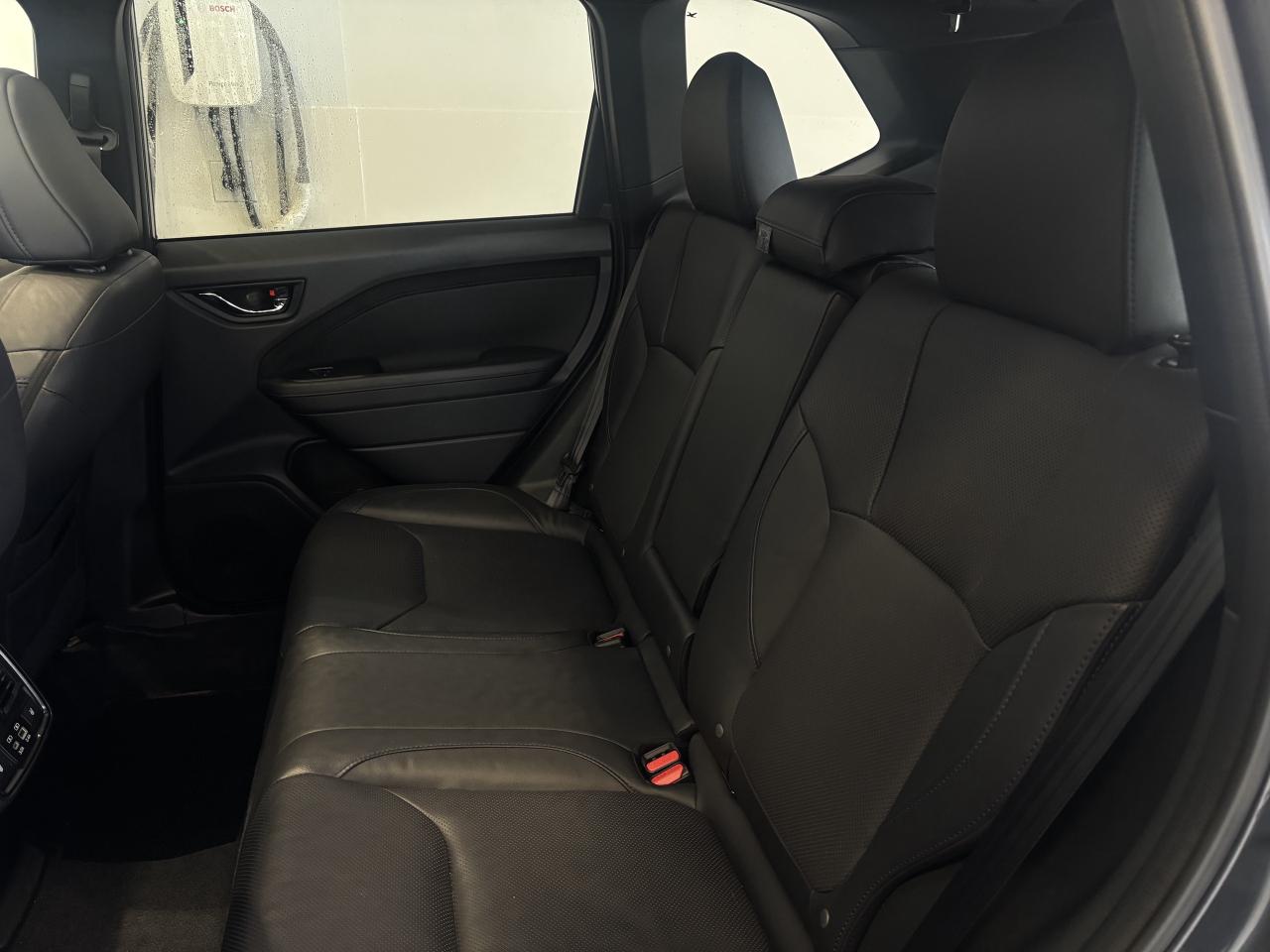 2025 Subaru Forester LIMITED   1 OWNER   NAVIGATION   SUNROOF   LEATHER Photo