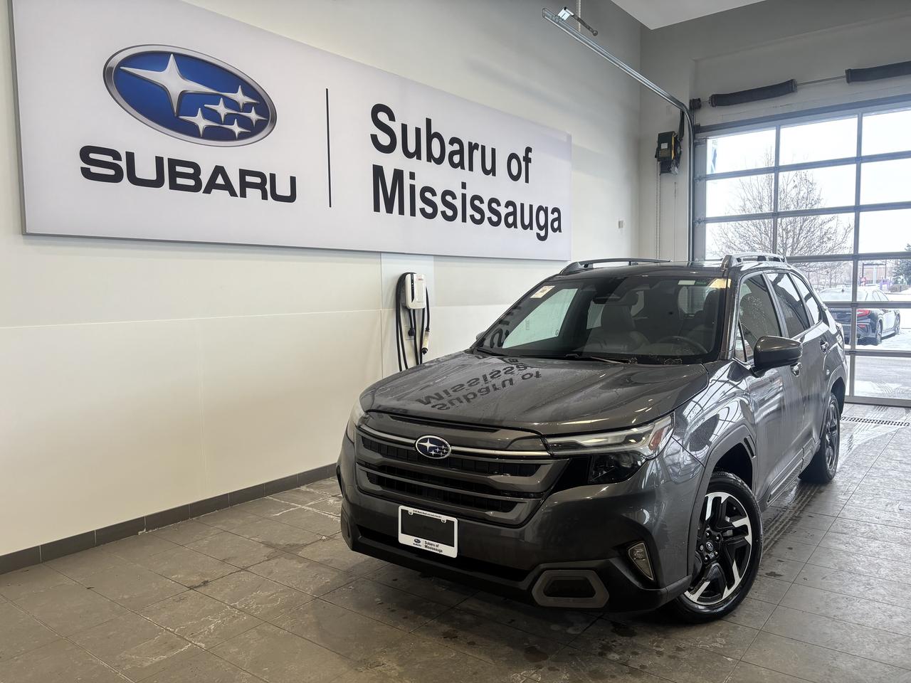 2025 Subaru Forester LIMITED   1 OWNER   NAVIGATION   SUNROOF   LEATHER Photo