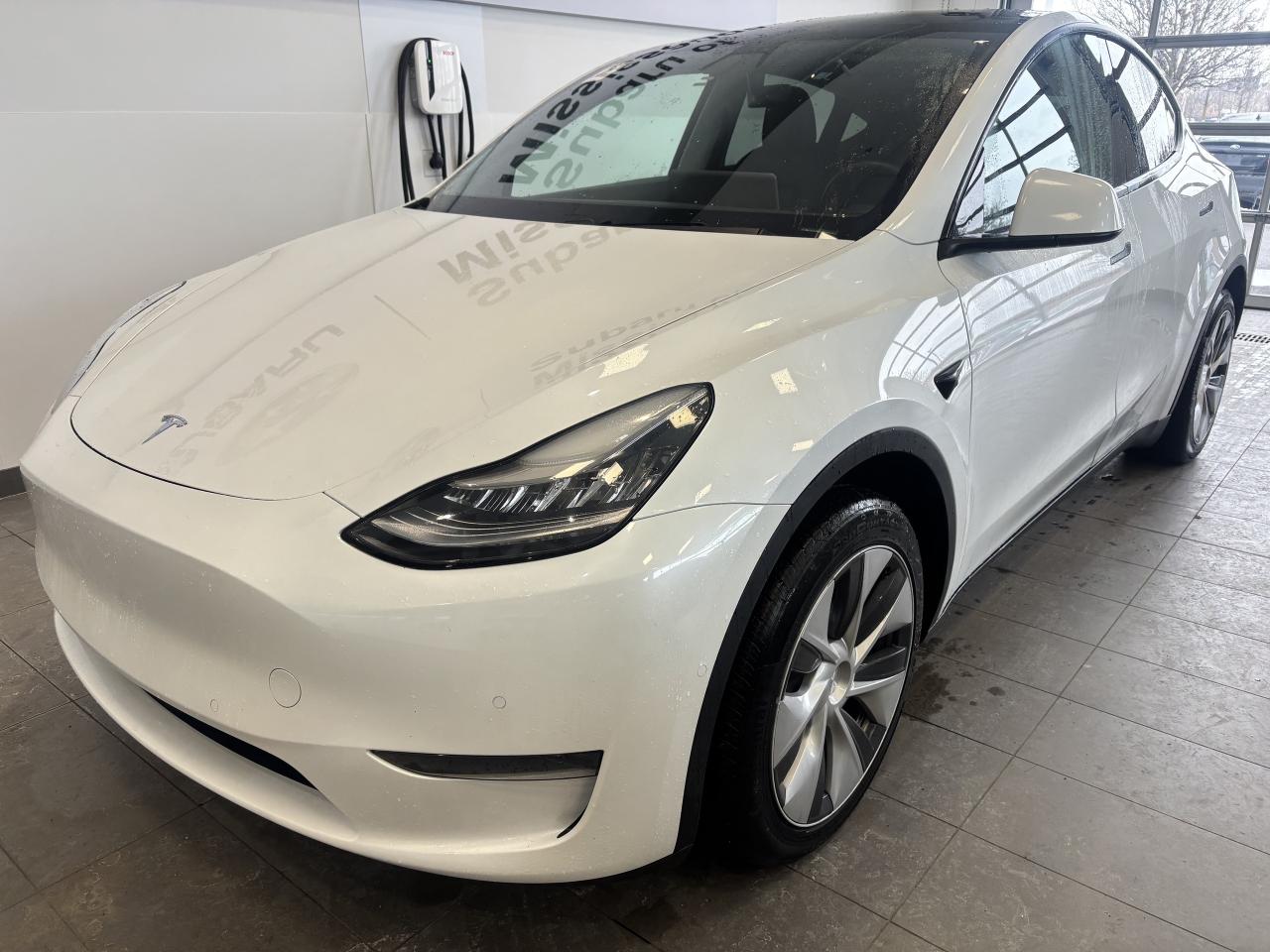 2020 Tesla Model Y LONG RANGE AWD   CLEAN CARFAX   NAVI  PANO SUNROOF Photo